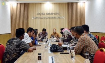 Kaji Terap Raperda Pembentukan Produk Hukum Daerah, Kanwil Kemenkumham Jabar Terima Konsultasi DPRD Kabupaten Sukabumi
