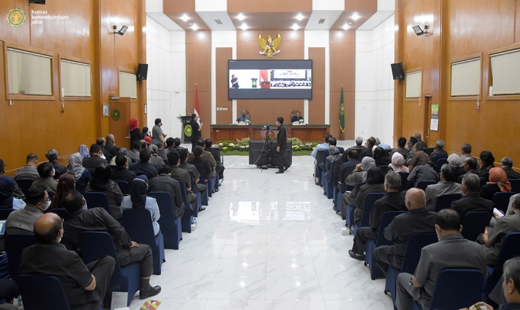 Kakanwil Kemenkumham Jabar (Andika) Dampingi Wamenkumham Laksanakan Sosialisasi KUHP di Pengadilan Tinggi Bandung